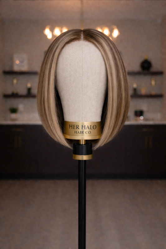 Giselle – 12" Ash Brown Bob Wig with Blonde Highlights